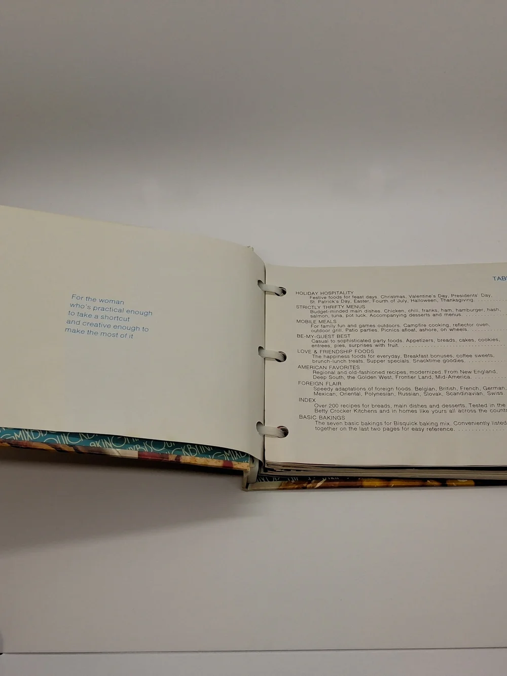 Betty Crocker’s Bisquick Cookbook 1971/73 Hardcover 3 Ring Binder Vintage GM